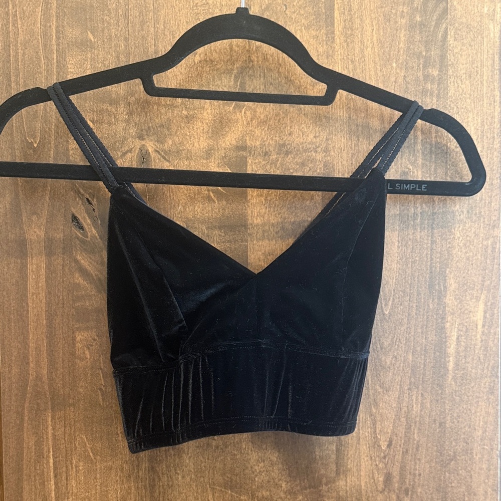 Beyond Yoga Black Velvet Crop Top